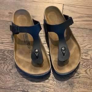 Like new Womens black Birkenstocks